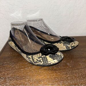 Lindsay Phillips LIZ Snakeskin Print Flower Slip On Leather Ballet Flat Shoes